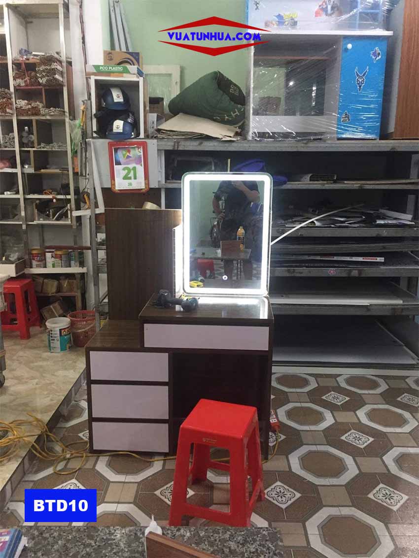 Top 3 mẫu bàn trang điểm nhựa Đài Loan rộng 60cm